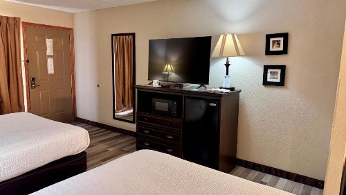 Quality Inn West - image 46