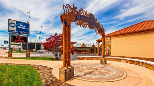 Best Western Center Pointe Inn - image 1