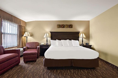 Best Western Center Pointe Inn - image 6