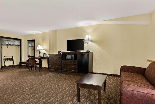 Best Western Center Pointe Inn - image 7