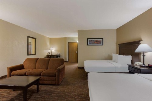Best Western Music Capital Inn - image 13