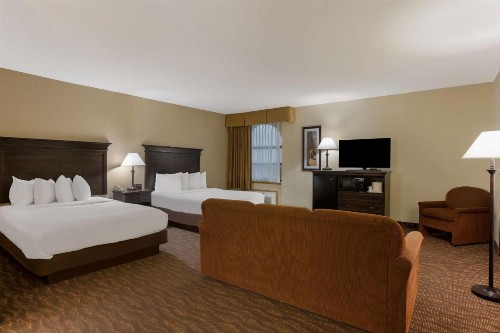 Best Western Music Capital Inn - image 14