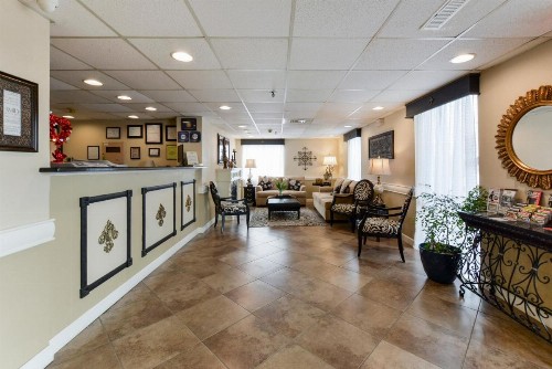 Grand View Inn & Suites - image 7