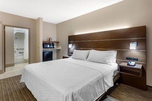 Holiday Inn Express Branson- Green Mountain Drive an IHG Hotel - image 10