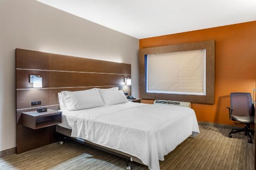 Holiday Inn Express Branson- Green Mountain Drive an IHG Hotel - image 23