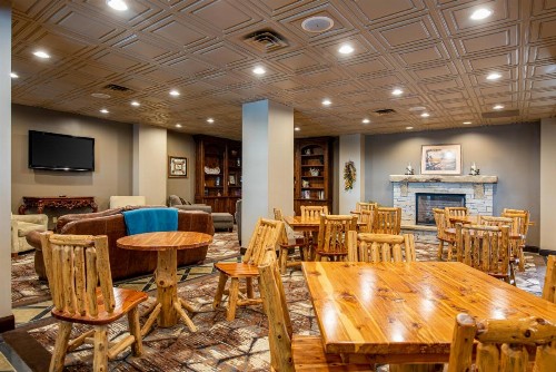 Lodge of the Ozarks - image 29