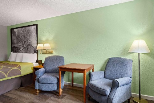 Lynina Inn - image 34