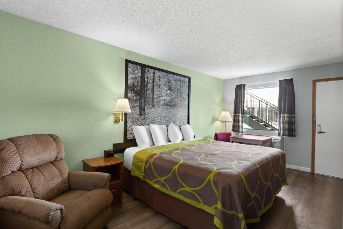 Lynina Inn - image 6