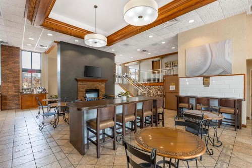 Best Western Plus Landing View Inn & Suites - image 32
