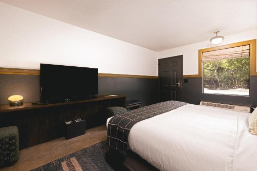 Fall Creek Inn & Suites - image 31
