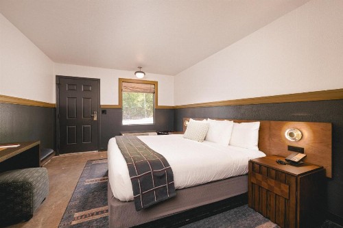 Fall Creek Inn & Suites - image 32