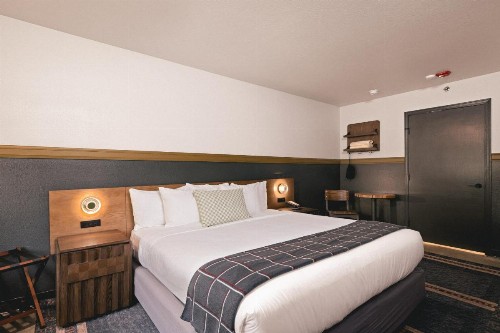 Fall Creek Inn & Suites - image 34