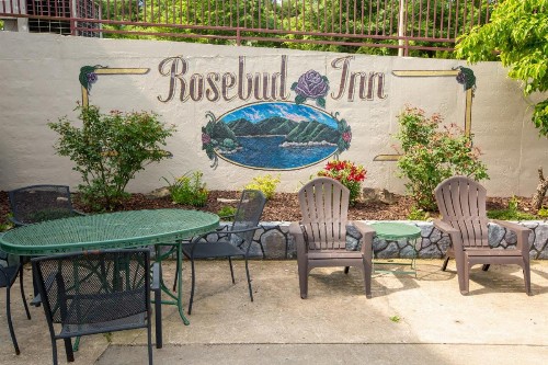 Rosebud Inn - image 35