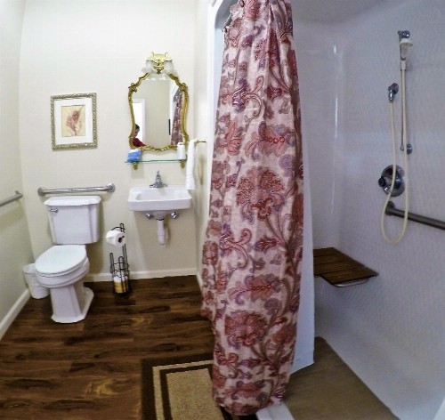 Bradford House Bed and Breakfast - image 12