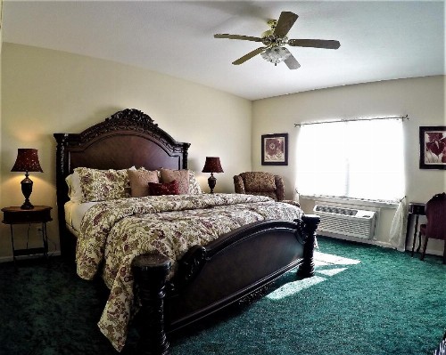 Bradford House Bed and Breakfast - image 6