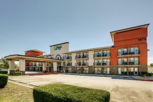 Holiday Inn Express Hotel & Suites Branson 76 Central an IHG Hotel - image 34