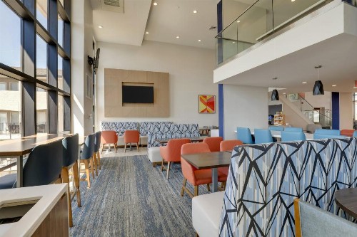 Holiday Inn Express Hotel & Suites Branson 76 Central an IHG Hotel - image 36