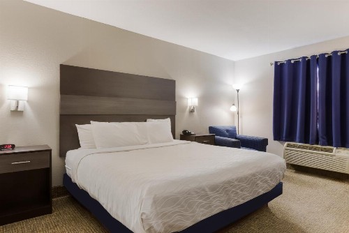 Rodeway Inn Branson Brick House - image 7