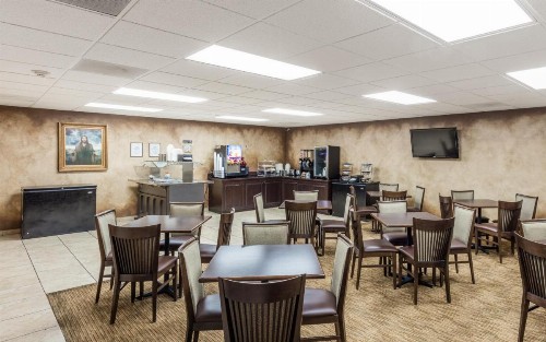 Angel Inn - near IMAX - image 25
