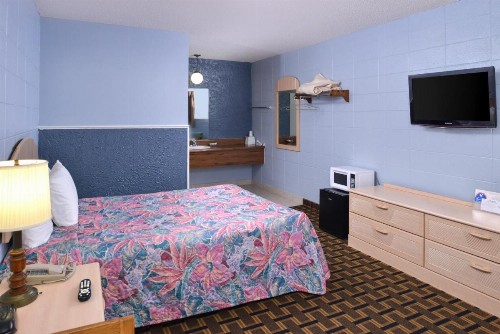 Americas Best Value Inn & Suites Branson - Near The Strip - image 6