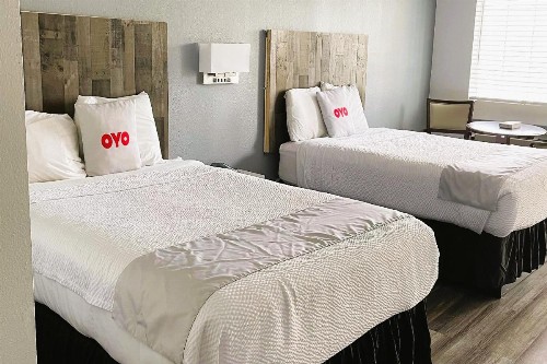 Capital O - Classic Motor Inn Branson - image 15