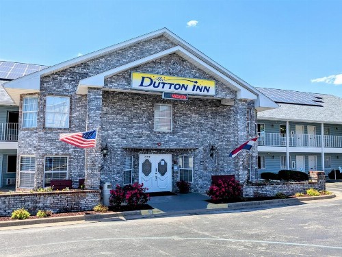Dutton Inn - image 21