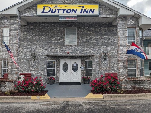 Dutton Inn - image 5