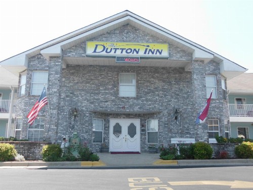 Dutton Inn - image 7