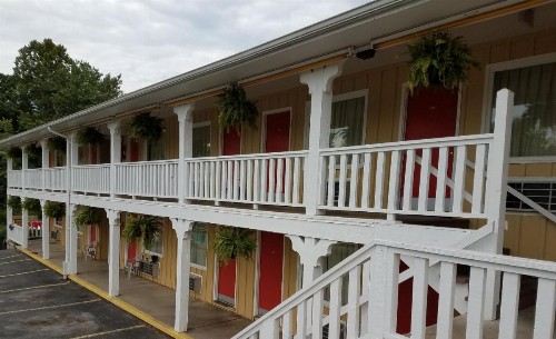 Homestead Motel - image 32