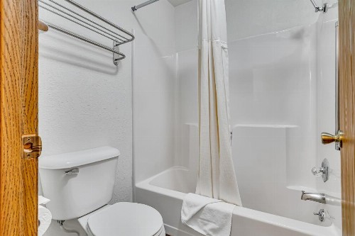 Old Southern Inn - image 24