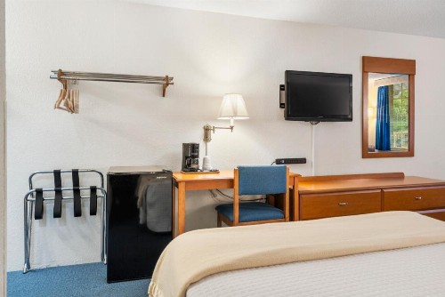 Old Southern Inn - image 3