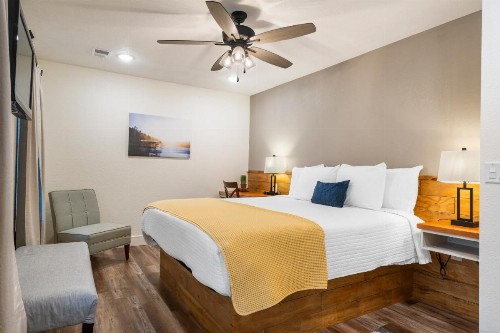 Old Southern Inn - image 50