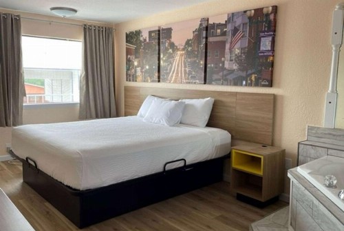 Liberty Lodge - image 2
