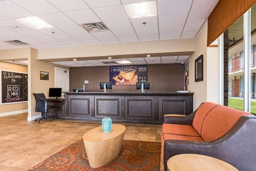 Red Lion Inn & Suites Branson - image 9