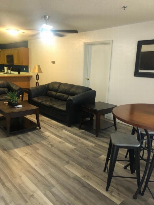 Days Inn & Suites Branson Entertainment District - image 48