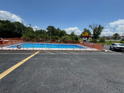 Oak Grove Inn - image 42