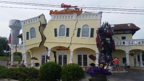 Multi Resorts at Eagles Nest - image 7