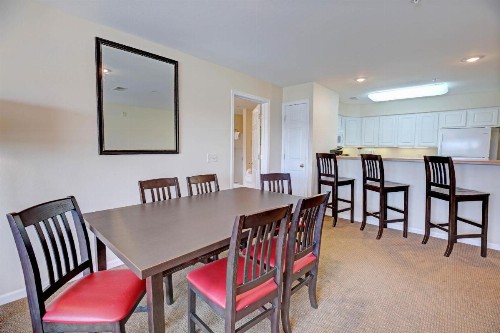 Grand Crowne Resort by Capital Vacations - image 10