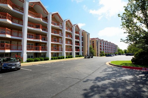 Grand Crowne Resort by Capital Vacations - image 13