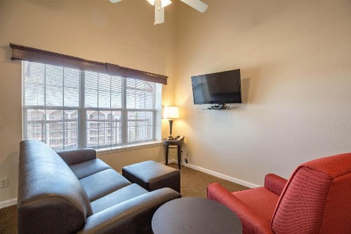 Grand Crowne Resort by Capital Vacations - image 22