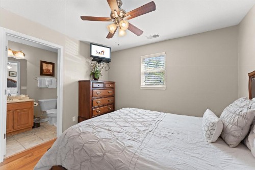 Heavenly Hideaway Condo - image 11