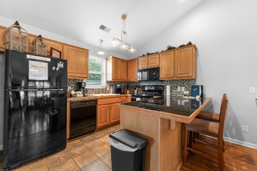 Heavenly Hideaway Condo - image 33