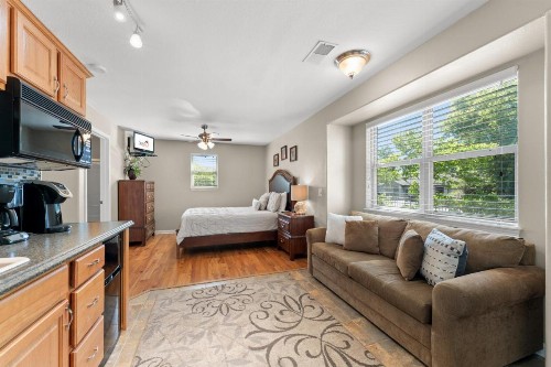 Heavenly Hideaway Condo - image 39