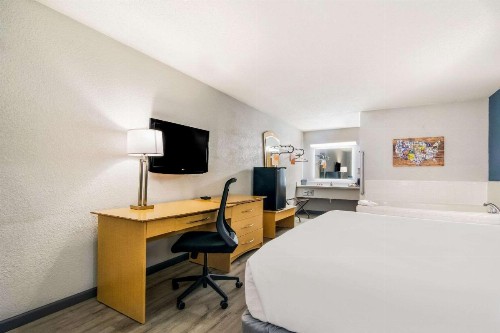 Serenity Inn - image 18