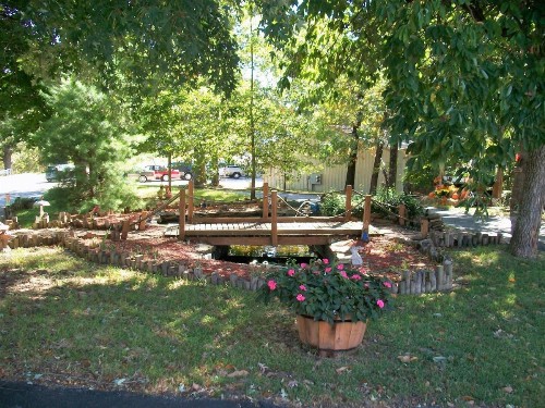 Shady Acre Motel - image 23