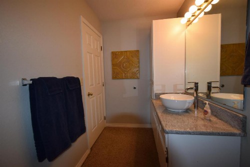 Grant's Condo in The Greens - image 11