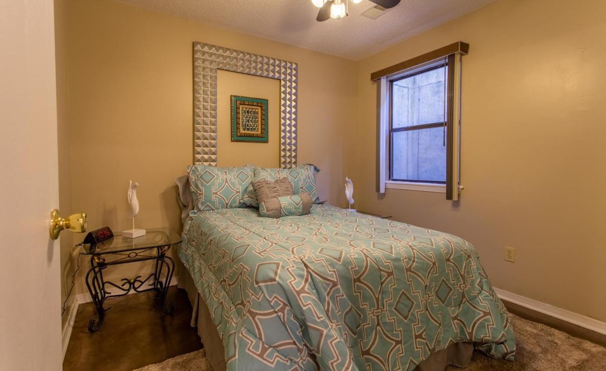 Respite Retreat Condo - image 4