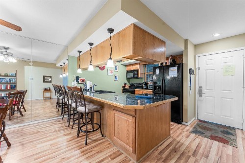 Bluffs Oasis Condo - image 10