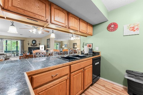 Bluffs Oasis Condo - image 27