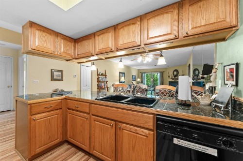 Bluffs Oasis Condo - image 3